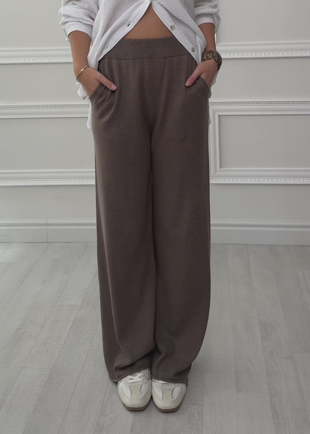 Knit trousers with cashmere - taupe by SASSYCLASSY
