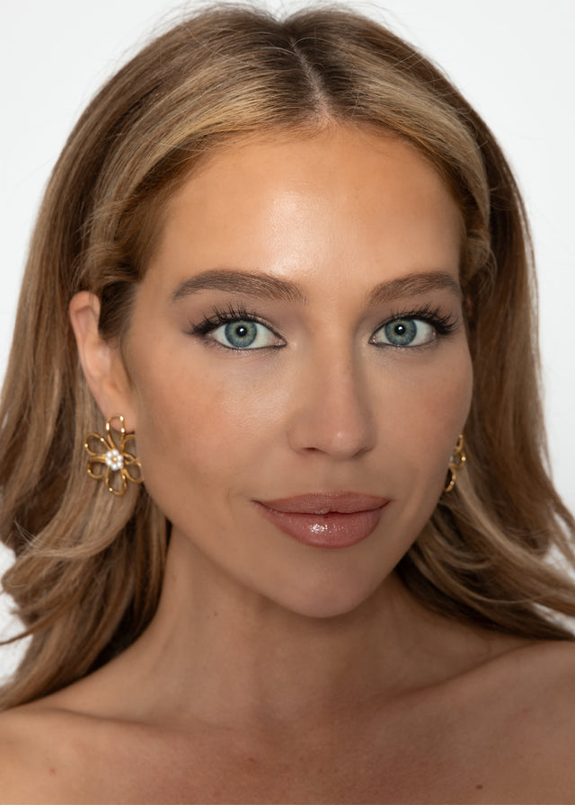 Flower earrings with pearls - gold