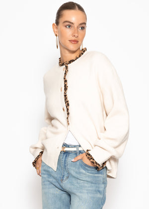 Cardigan mit Rüschen im Leo-Print - offwhite