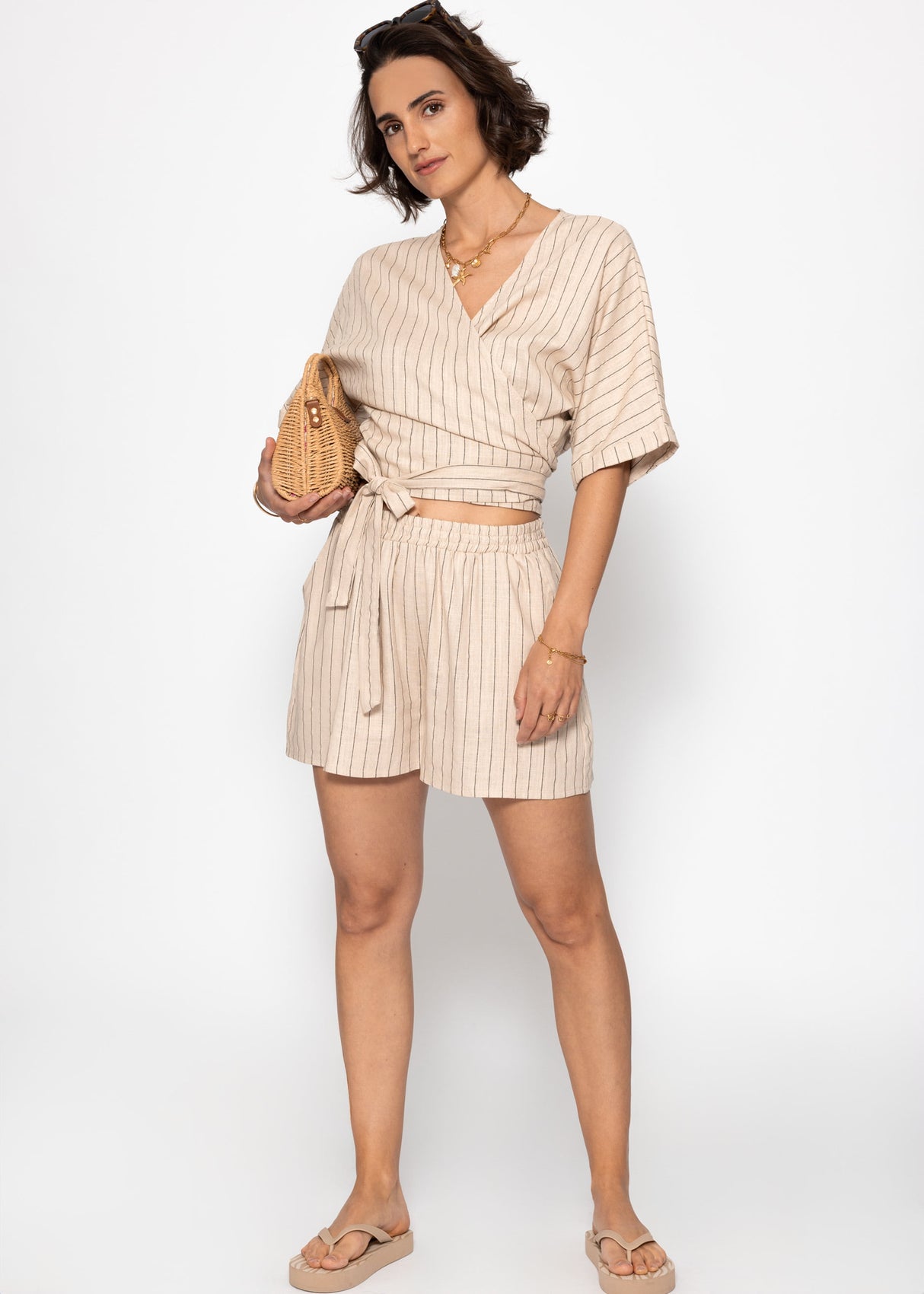 Gestreifte Shorts - beige