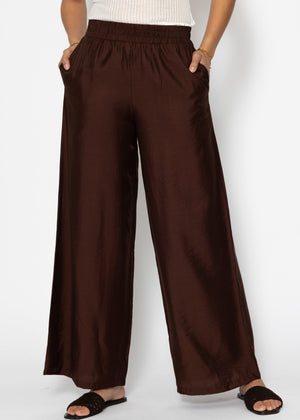 Glänzende Stoffhose mit geradem Bein - braun