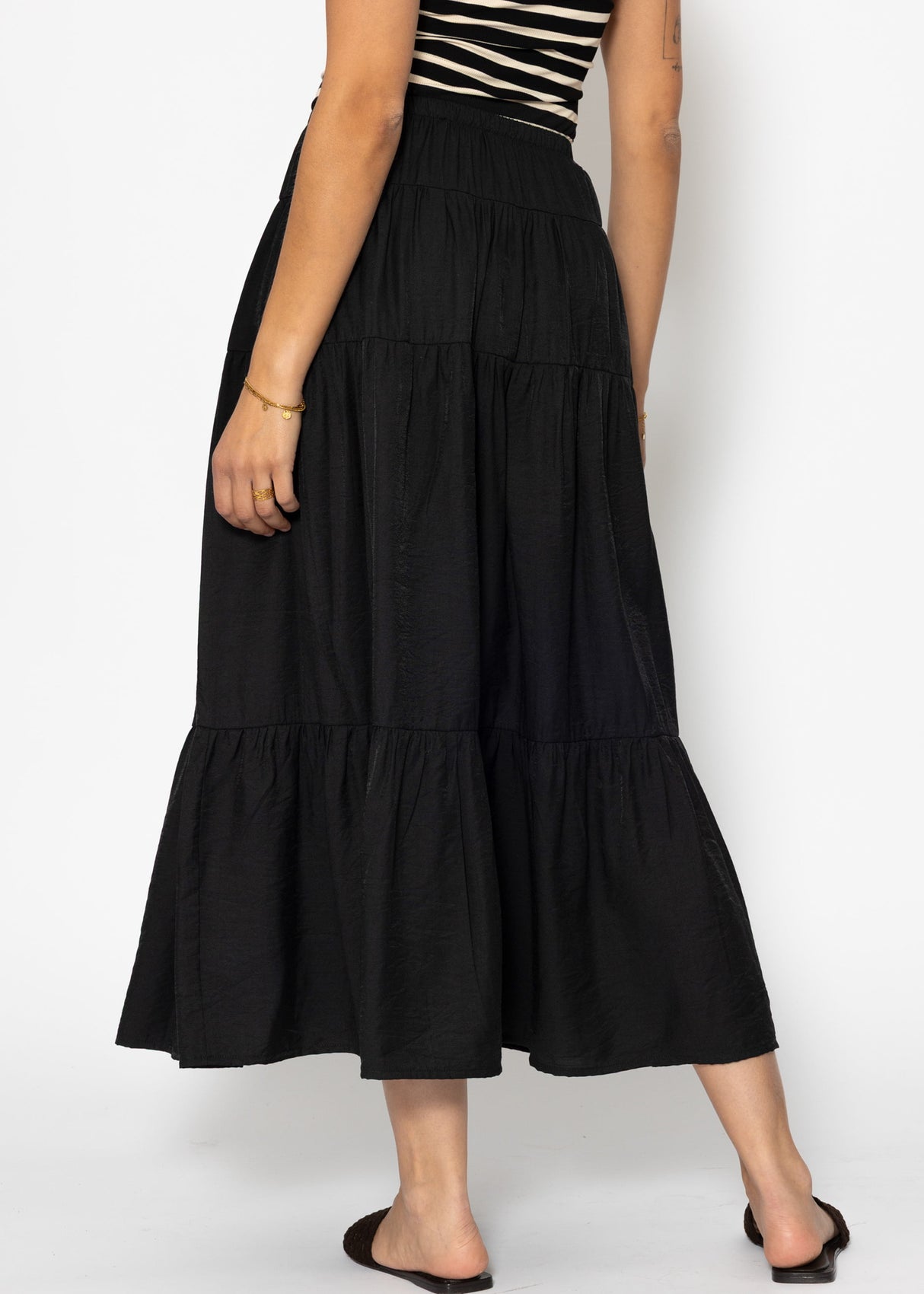 Glänzender Maxi Volantrock - schwarz