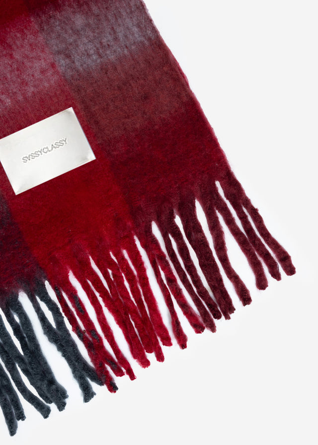 Checked fluffy scarf with fringing - red