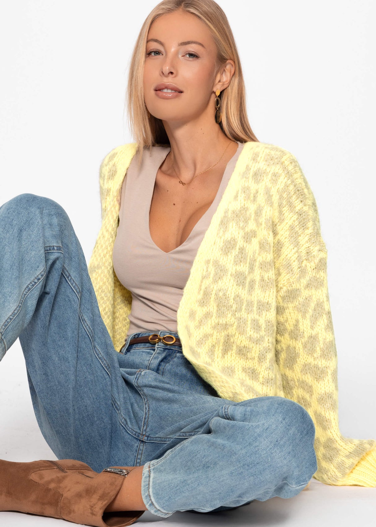 Kurzer Cardigan mit Leo-Print - gelb-beige