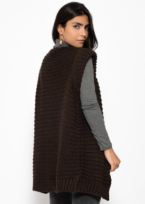 Long sleeveless knit vest with structured shoulders - brown