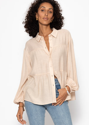 Leichte Bluse mit Volants - creme