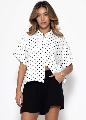 Kurzarm Musselin Bluse mit Punkten - weiß