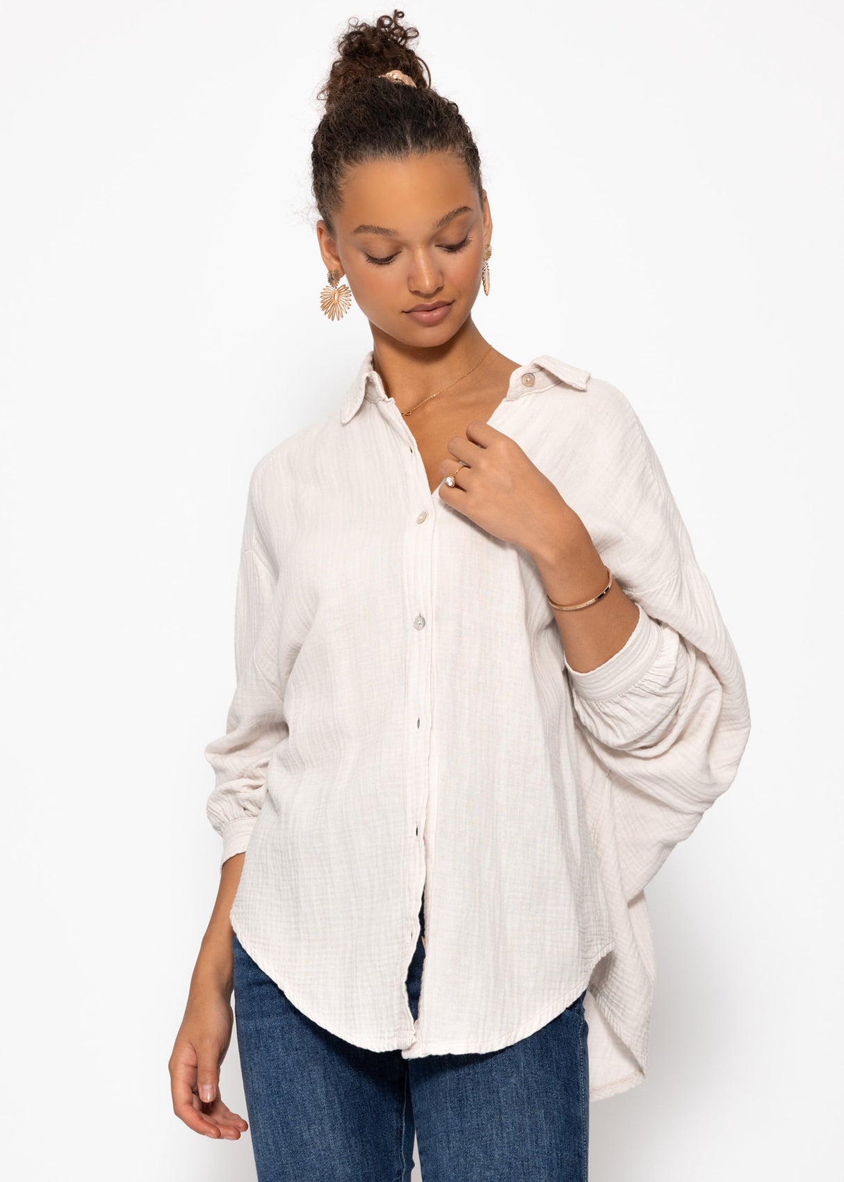 Musselin Bluse oversize, kurz, hellbeige