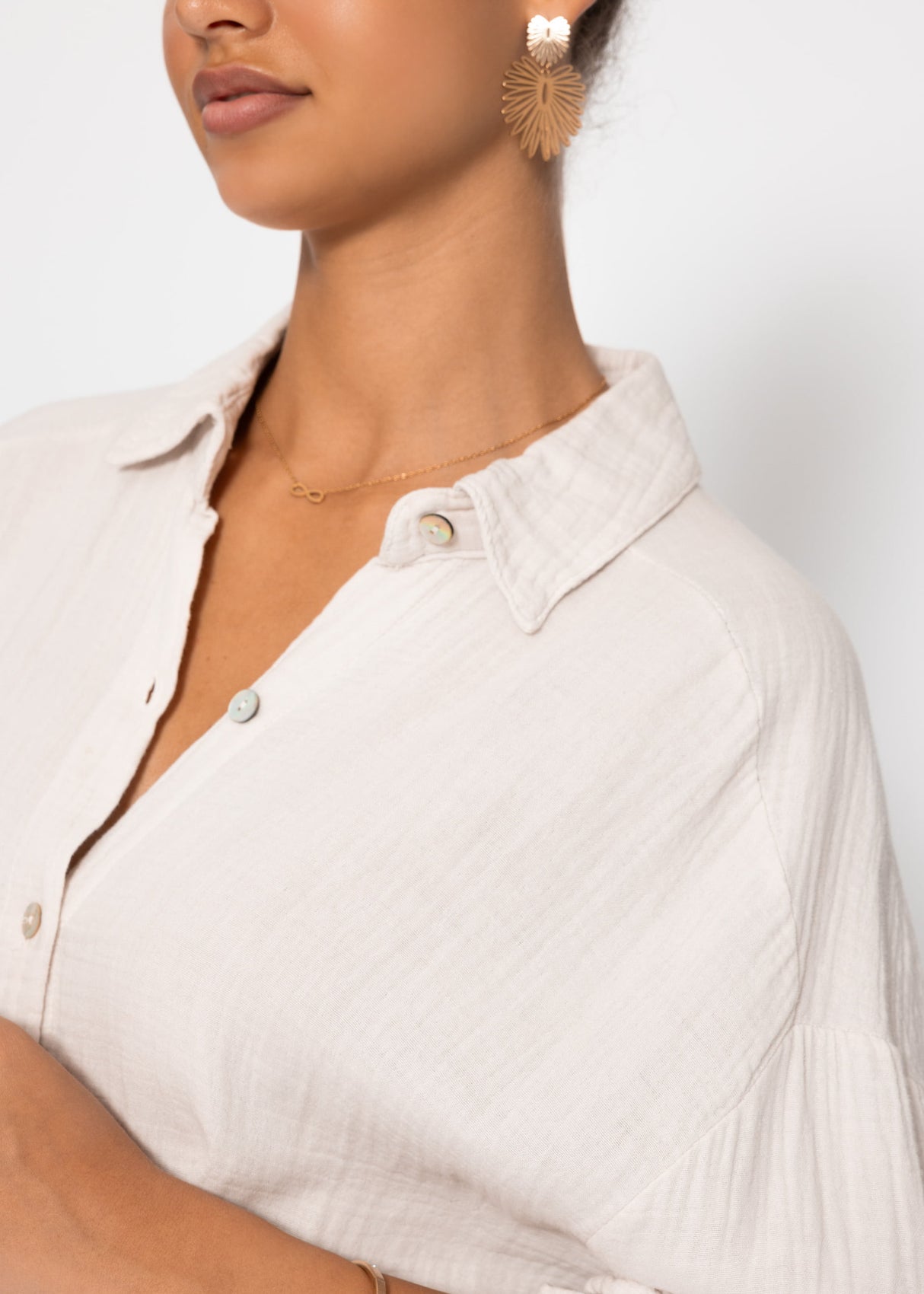 Musselin Bluse oversize, kurz, hellbeige