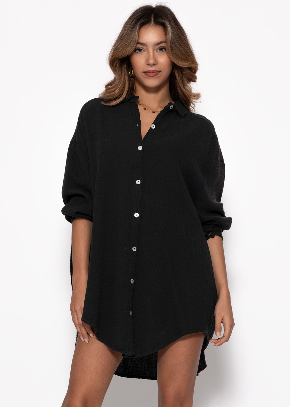 SASSYCLASSY Longbluse Oversize Musselin Bluse Damen Langarm Elegant Hemdbluse lang aus Baumwolle mit V-Ausschnitt, One Size (Gr. 36-48)