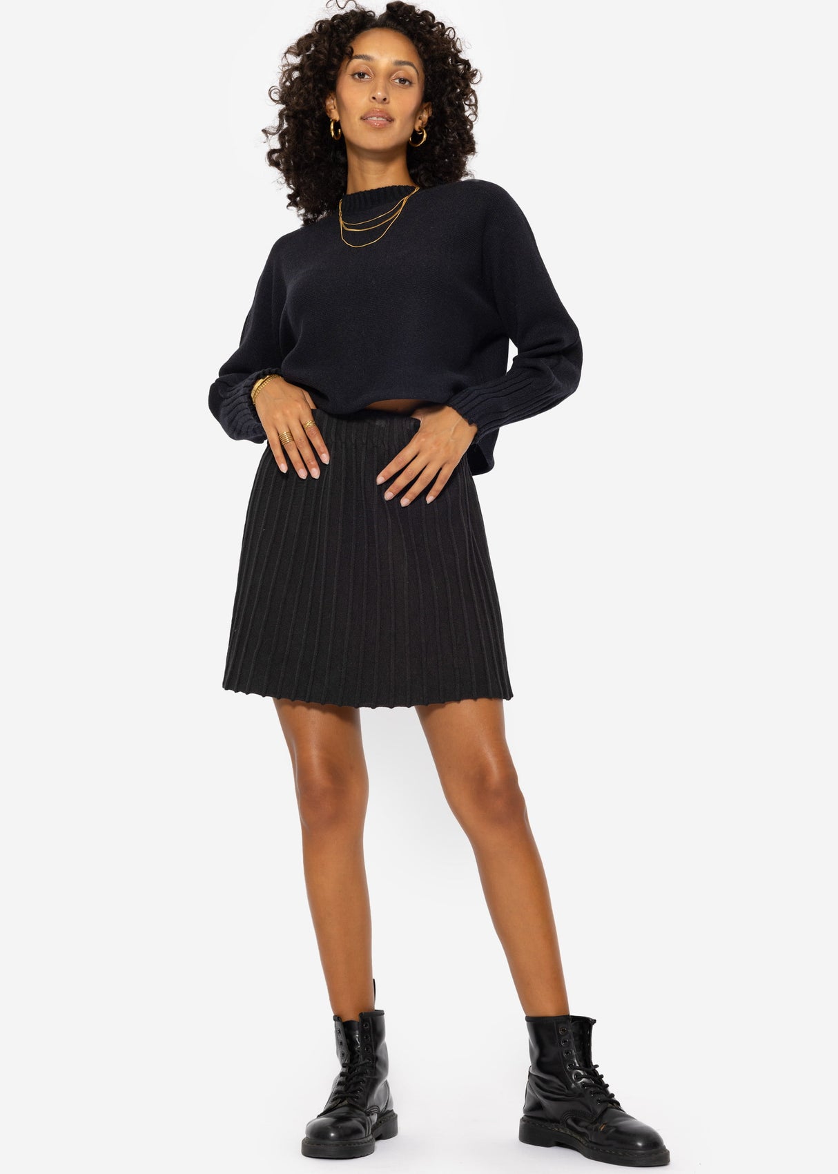 Pleated knit skirt - black