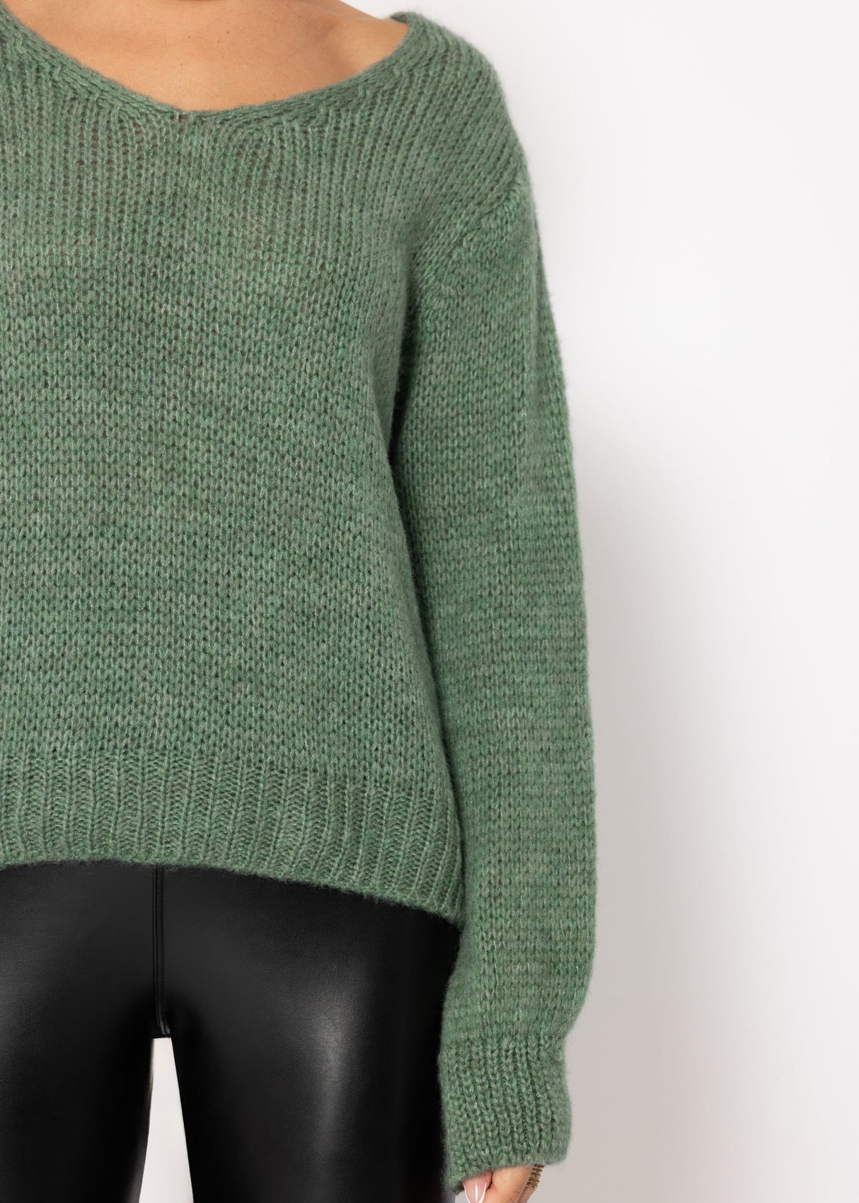 V-neck sweater - sage green