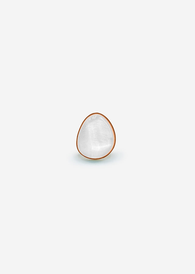 Ring with white gemstone - gold