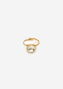 Ring with transparent gemstone - gold