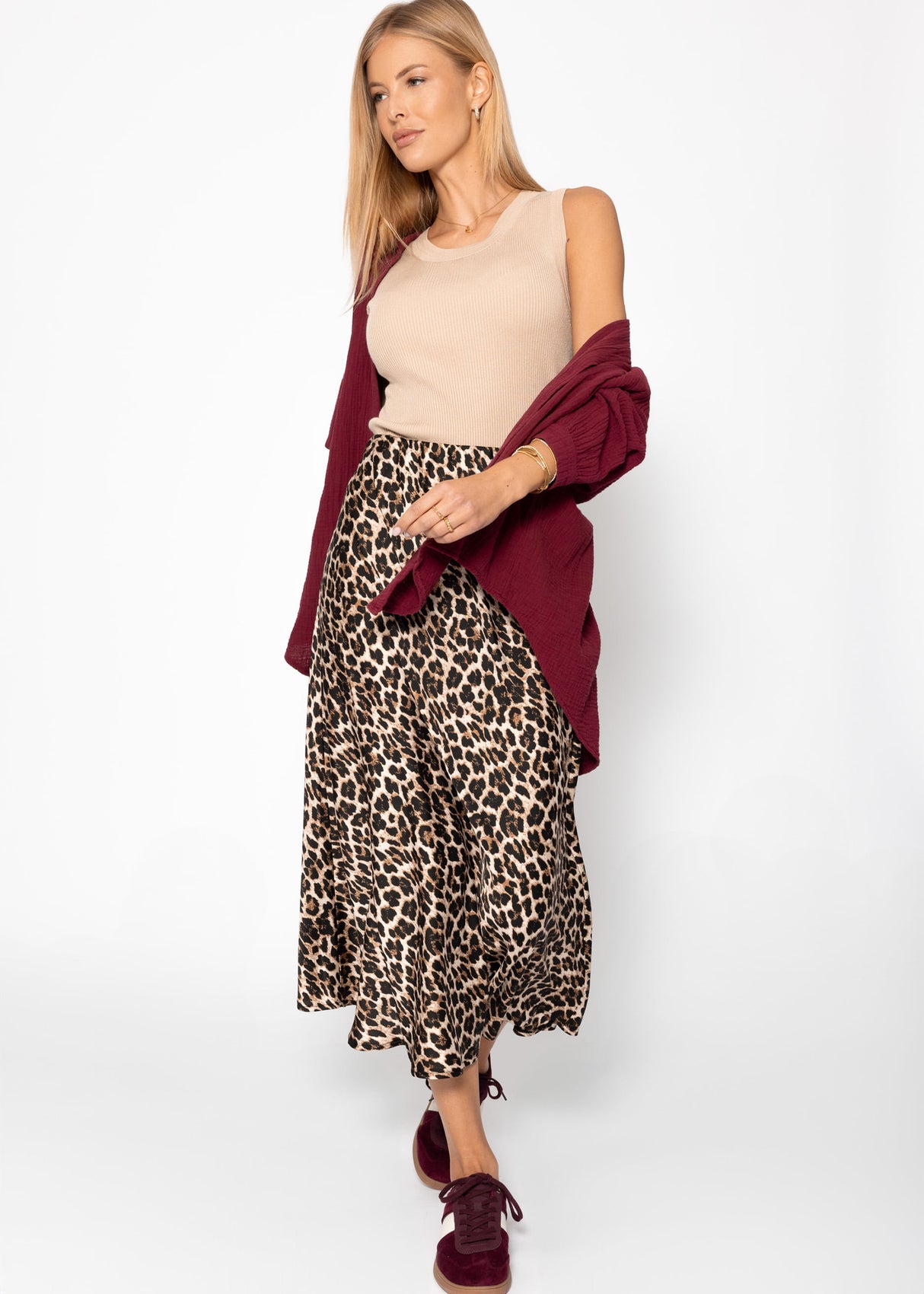 Satin skirt with leopard print, brown