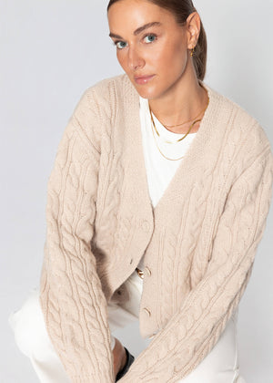 Strickjacke mit Zopfmuster - greige