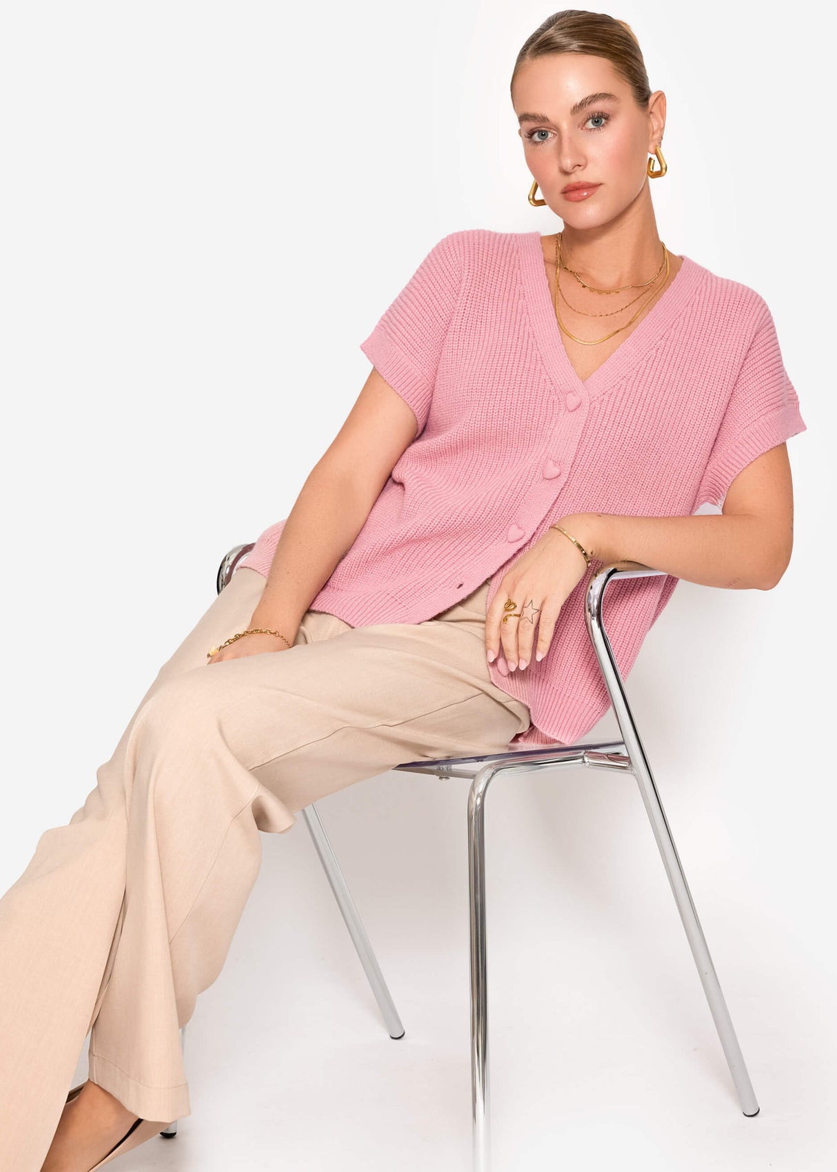 Strickweste mit Herzknöpfen - rosa