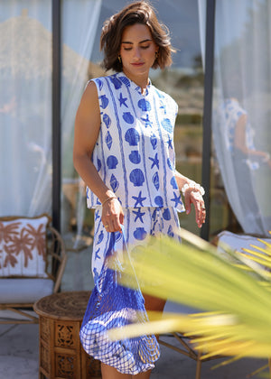 Ärmellose Bluse mit maritimem Print - weiß-blau