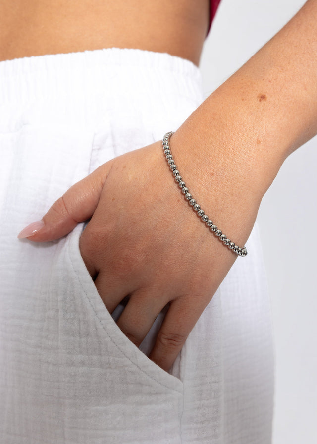 Bracelet with beads - silver