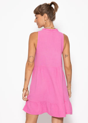 Ärmelloses Musselin Kleid mit Volants - pink