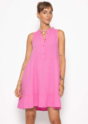 Ärmelloses Musselin Kleid mit Volants - pink