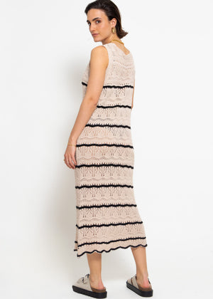 Ärmelloses Strickkleid mit Strukturmuster - beige-schwarz