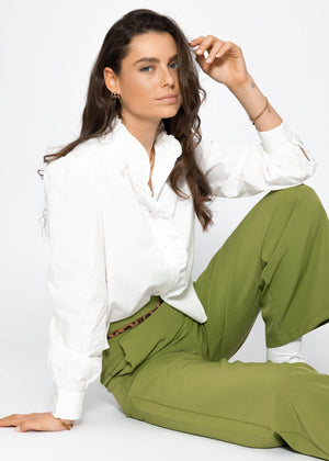 Baumwoll Bluse mit Rüschen - weiß