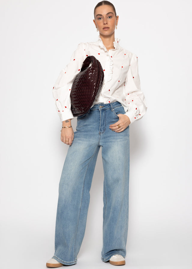 Bluse mit roter Herzstickerei - weiß