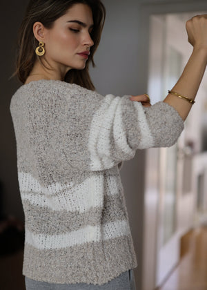 Bouclé Pullover mit Streifenmuster - greige