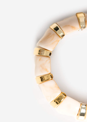 Breites Armband mit goldfarbenen Elementen - beige