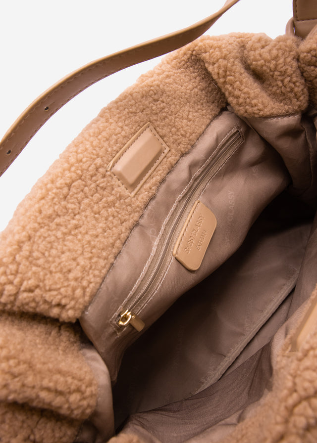 Teddy fleece bucket bag - brown