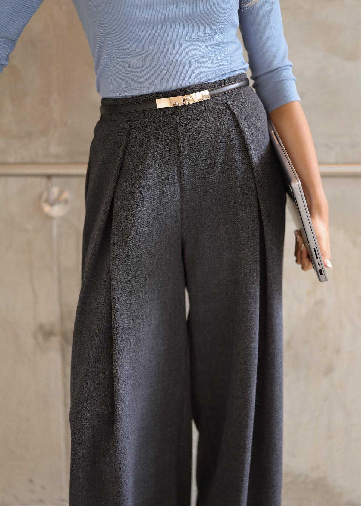 Bundfaltenhose mit weitem Bein - anthrazit