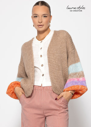 Cardigan mit bunten Statement-Ärmeln - beige