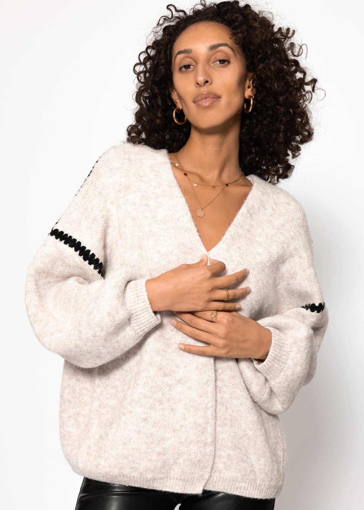 Cardigan mit Ziernähten - offwhite