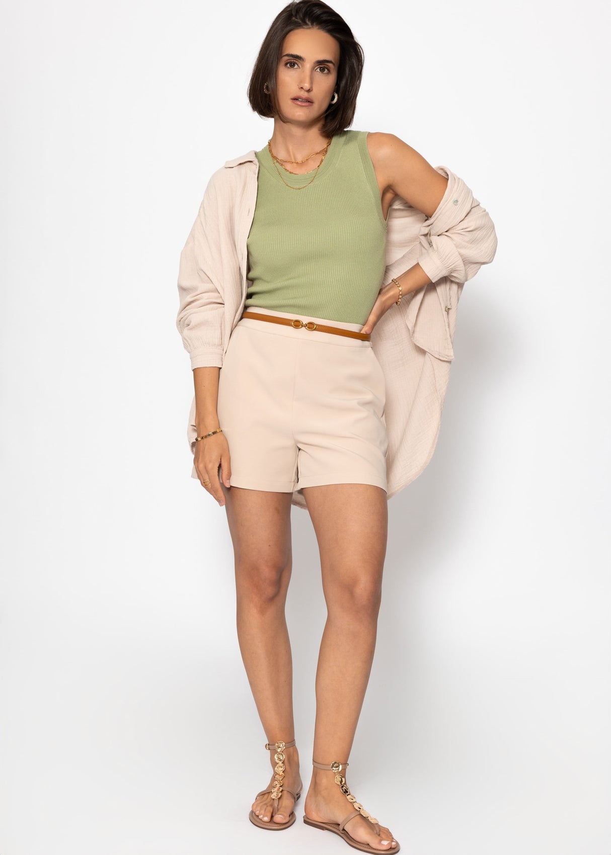 Elegant shorts - beige