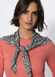 Feiner Dreieck Schal mit Leo Print - beige