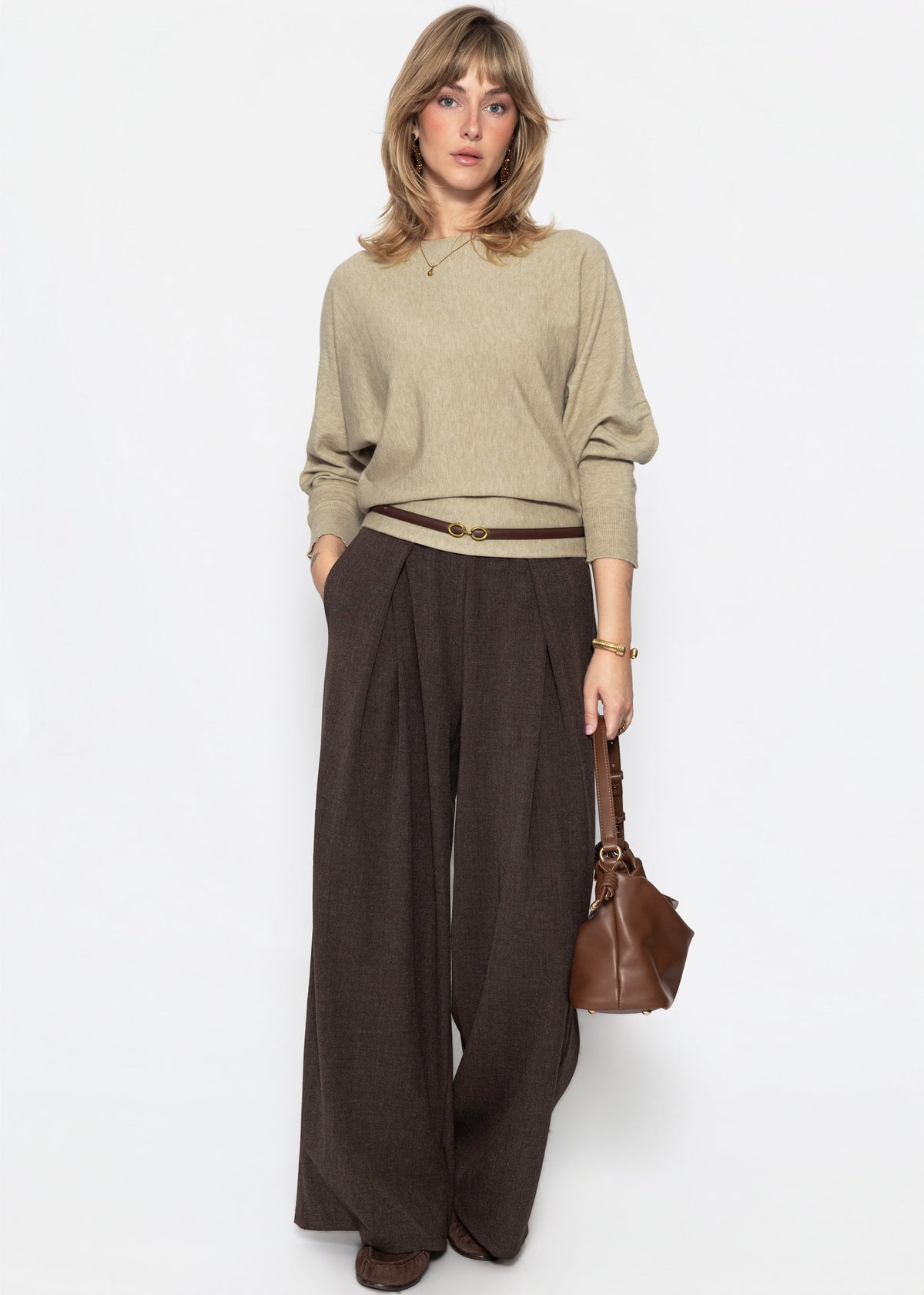 Feinstrickpullover mit Fledermausärmel - beige