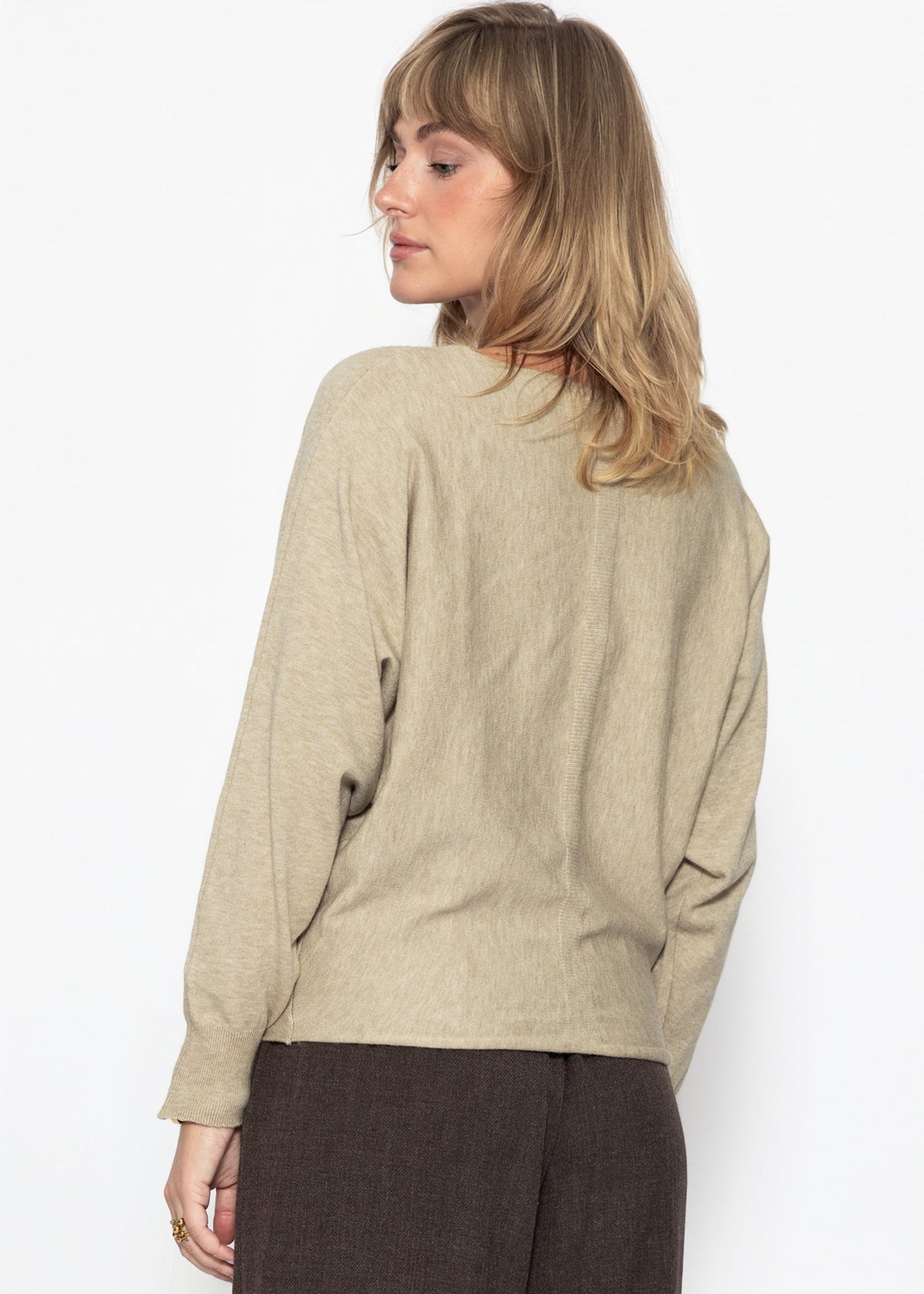 Feinstrickpullover mit Fledermausärmel - beige