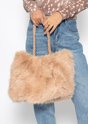 Flauschige Kunstfell Tasche mit Kordelhenkel - beige