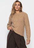 Flauschiger Strickpullover mit Zopfmuster - braun