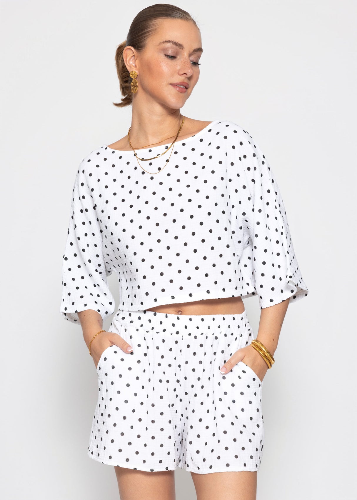 Gepunktetes Musselin Shirt mit Fledermausärmeln - weiß
