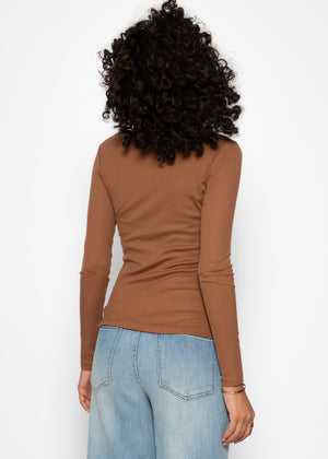 Ribbed long-sleeved shirt with button placket - brown