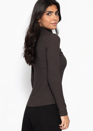 Ribbed long-sleeved shirt with stand-up collar - brown