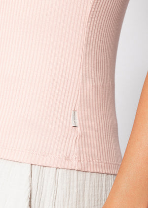 Ribbed V-neck top - dusty pink