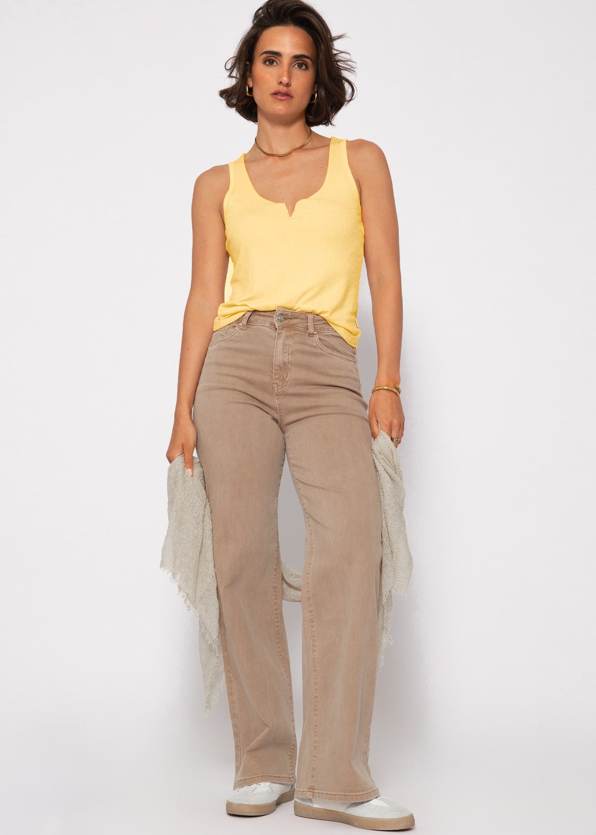 Ribbed V-neck top - yellow