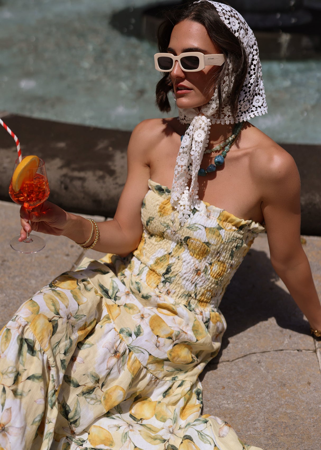 Gesmoktes Musselin Bandeau Kleid mit Lemon-Print - gelb