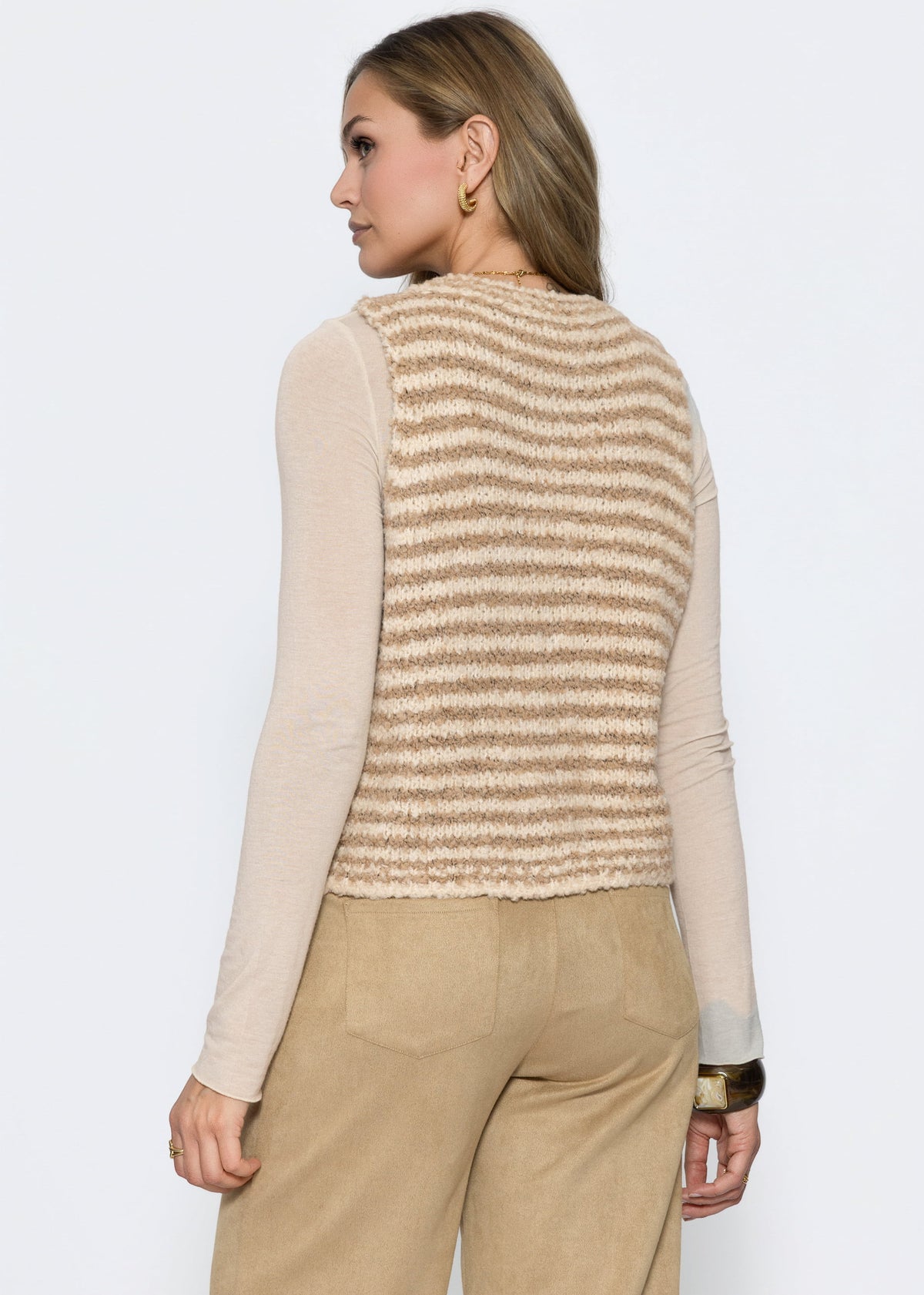 Gestreifte Bouclé-Weste mit Taschen - beige-offwhite
