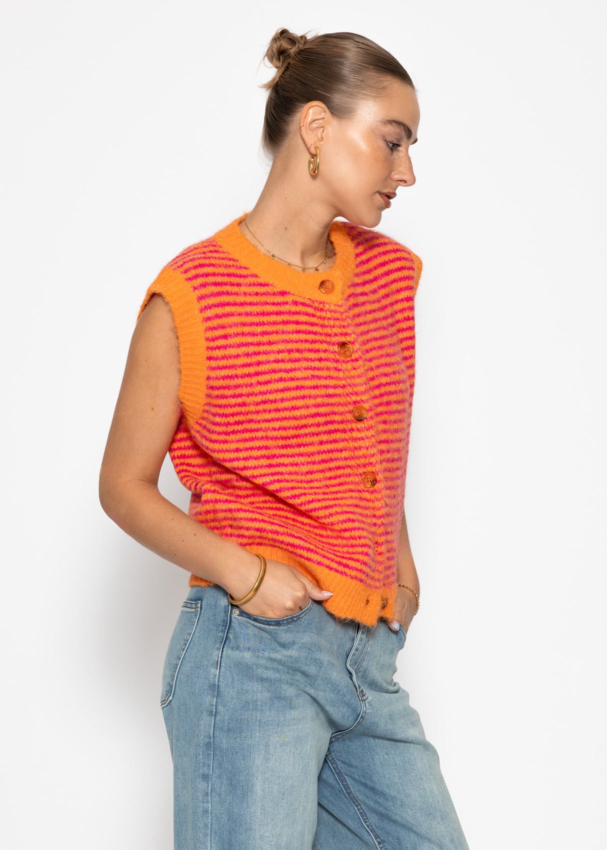 Striped knitted vest - orange