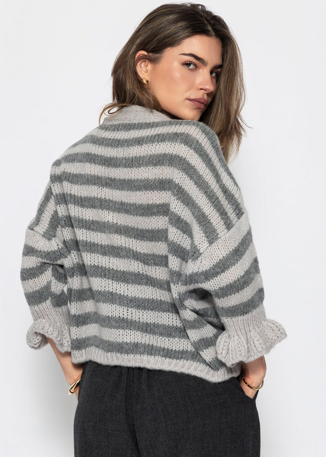 Gestreifter Cardigan mit 3/4-Ärmeln - grau