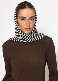 Striped triangular scarf - brown-off-white